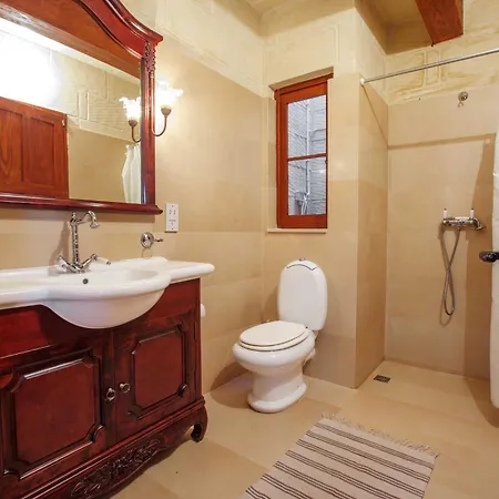 5 Bedroom With Private Pool Nyaraló