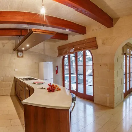 5 Bedroom With Private Pool Nyaraló *